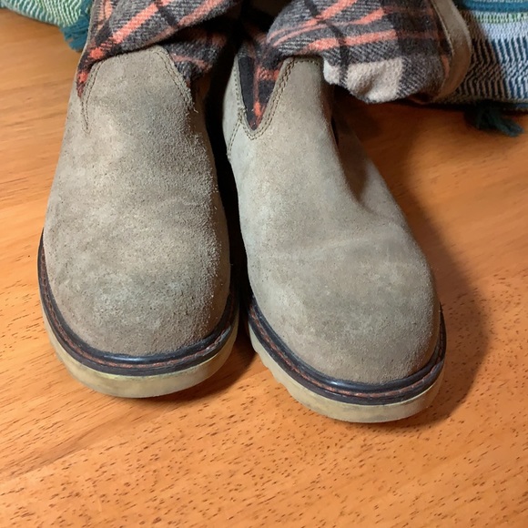 Wolverine Flannel and Suede Boots - Picture 5 of 6